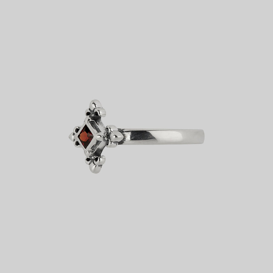 CRIMSON. Medieval Fleur de Lis Garnet Ring - Silver silver medieval fleur-de-lis garnet ring