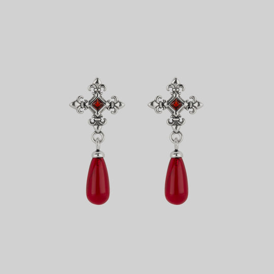 CRIMSON. Medieval Garnet Stud Earrings - Silver
