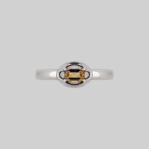 VAULT. Square Onyx & Ivy Ring - Gold