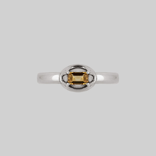 ELIZABETH. Citrine Tudor Ring - Silver