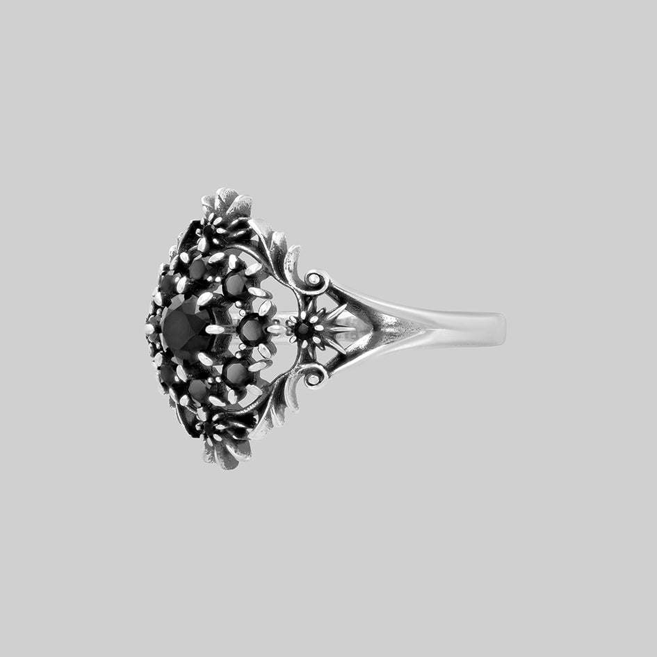 Estienne silver black onyx cluster ring, side view