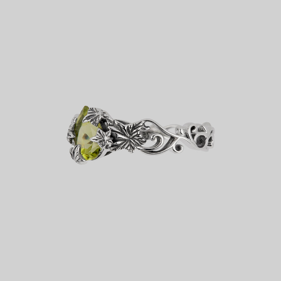FERONIA. Secret Garden Peridot Ring - Silver ivy leaf peridot gemstone ring silver