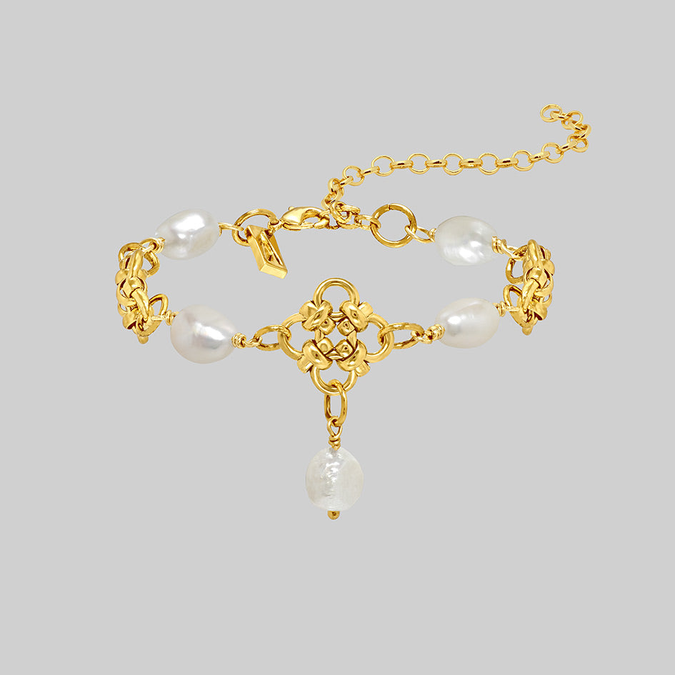 Muriel 18k gold plated chainmail and pearl bracelet