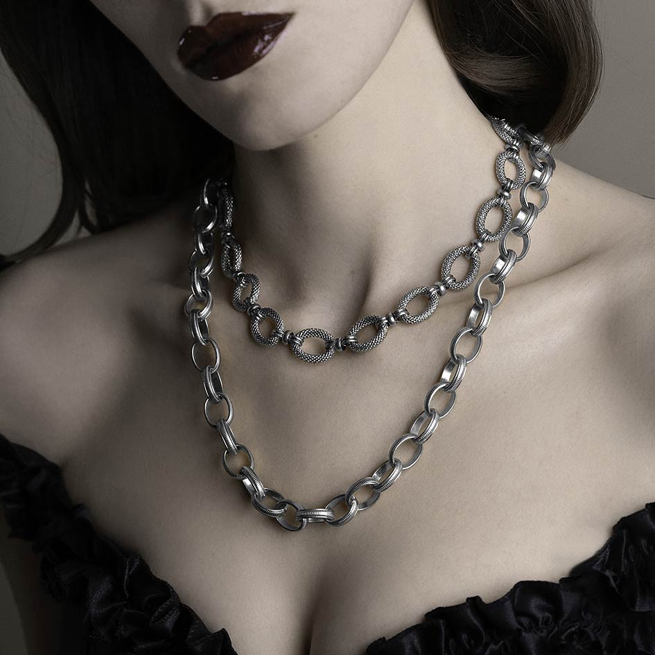 Chunky silver chain necklace layered gothic