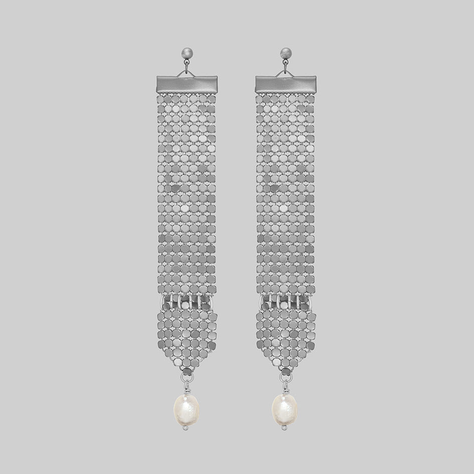 Oda silver armoured pearl drop earrings, front view