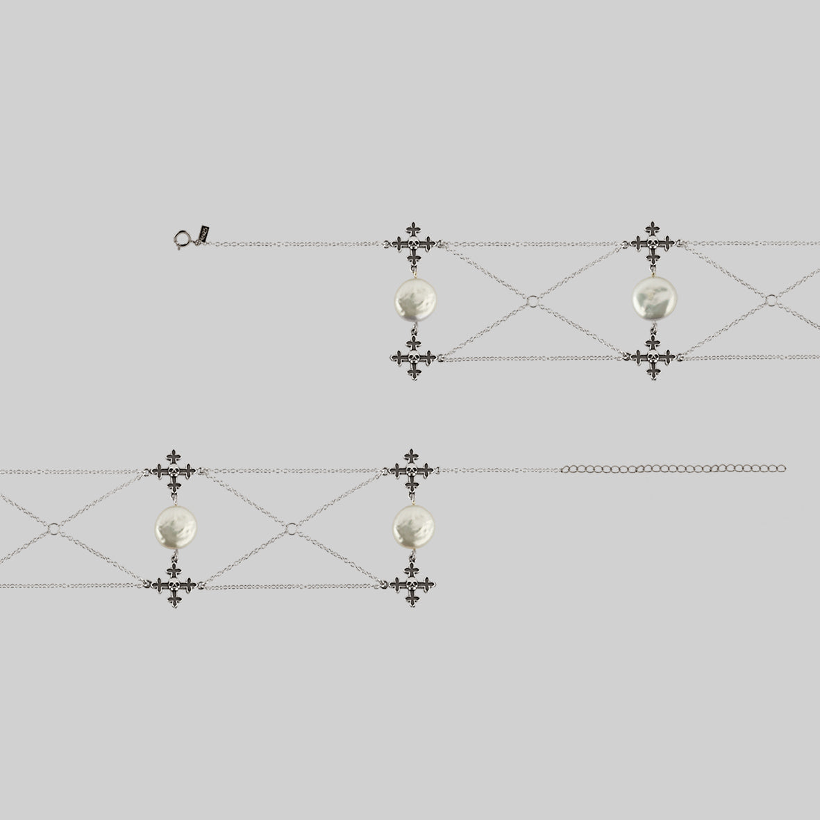 skull and pearl chain choker