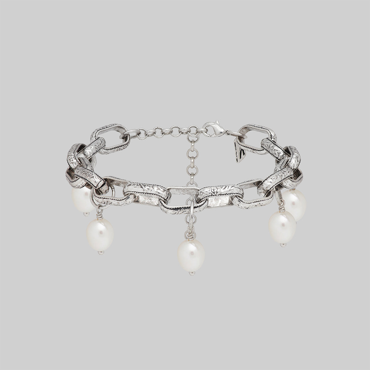 Silver link chain bracelet with pearl charms