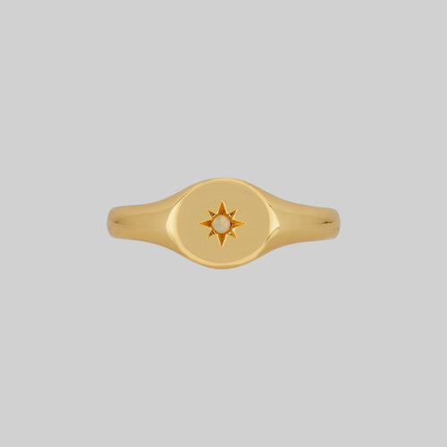 ELVIRA. Medieval Cross Garnet Ring - Gold