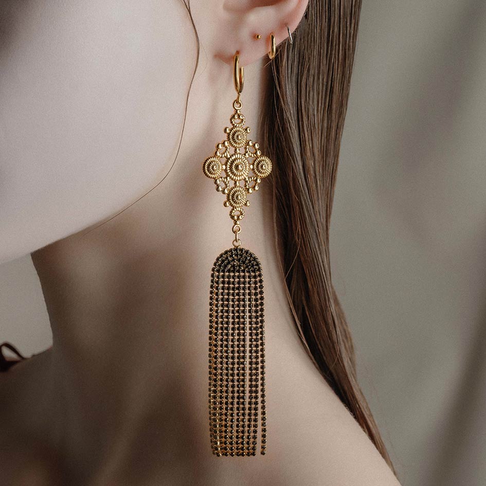 gold black gemstone chandelier vintage inspired earrings