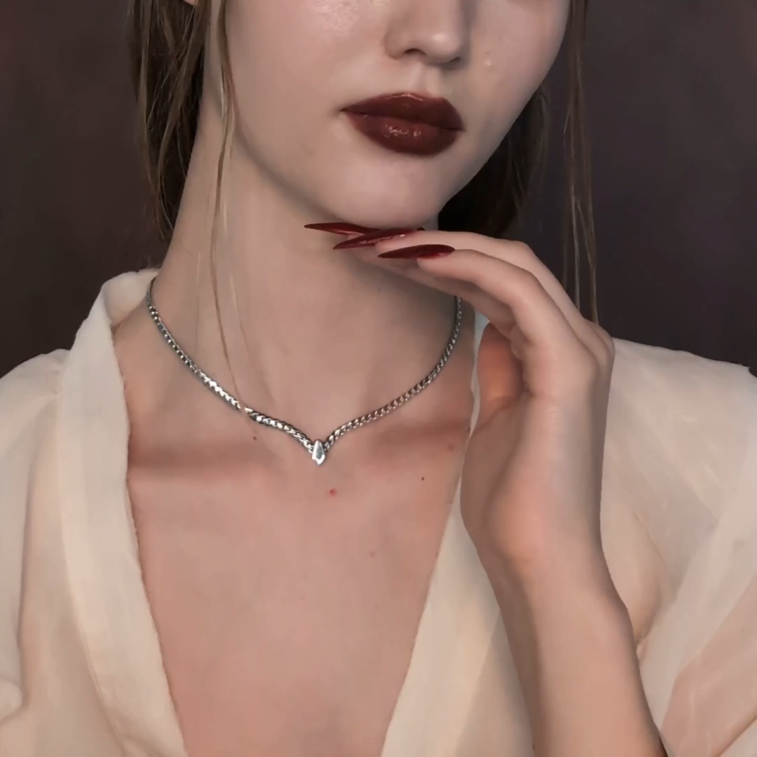 silver chevron collar necklace