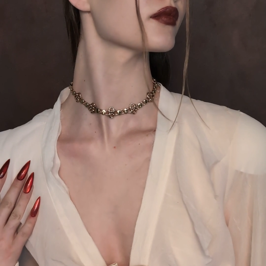 gold knotted chain necklace