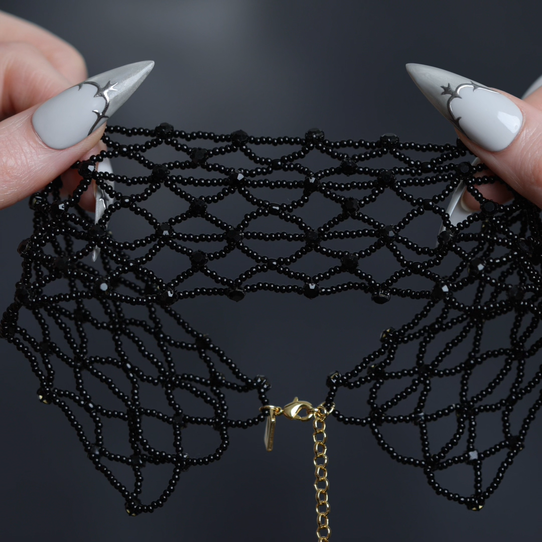 Video of Elspeth wide glass beaded choker