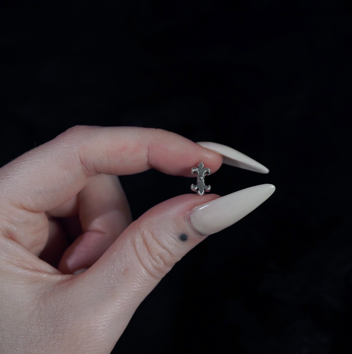 Medieval stud silver earring video
