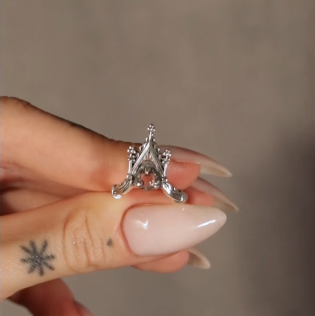 Silver Gothic Trefoil Glass Ring