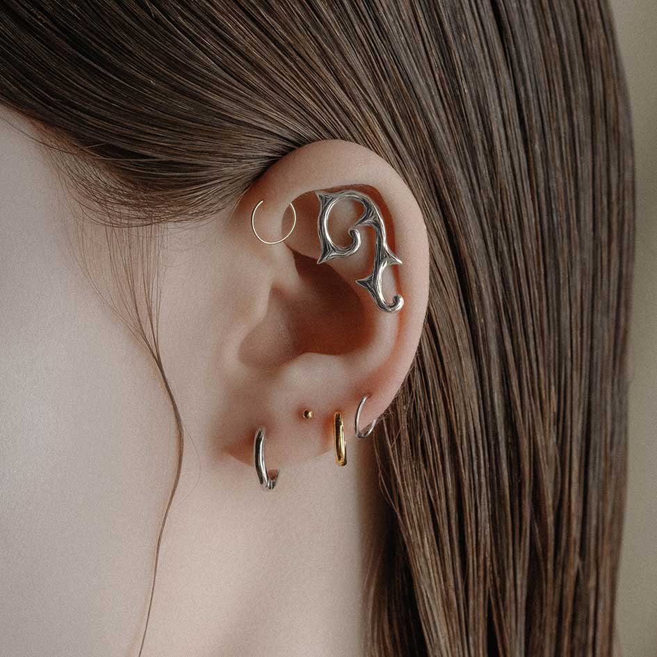 silver thorn gothic nature stud earring