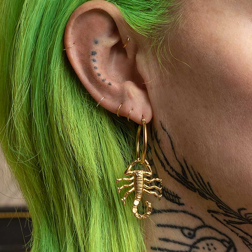 NOXIOUS. Scorpion Hoop Earrings - Gold Gold Scorpion hoop earrings