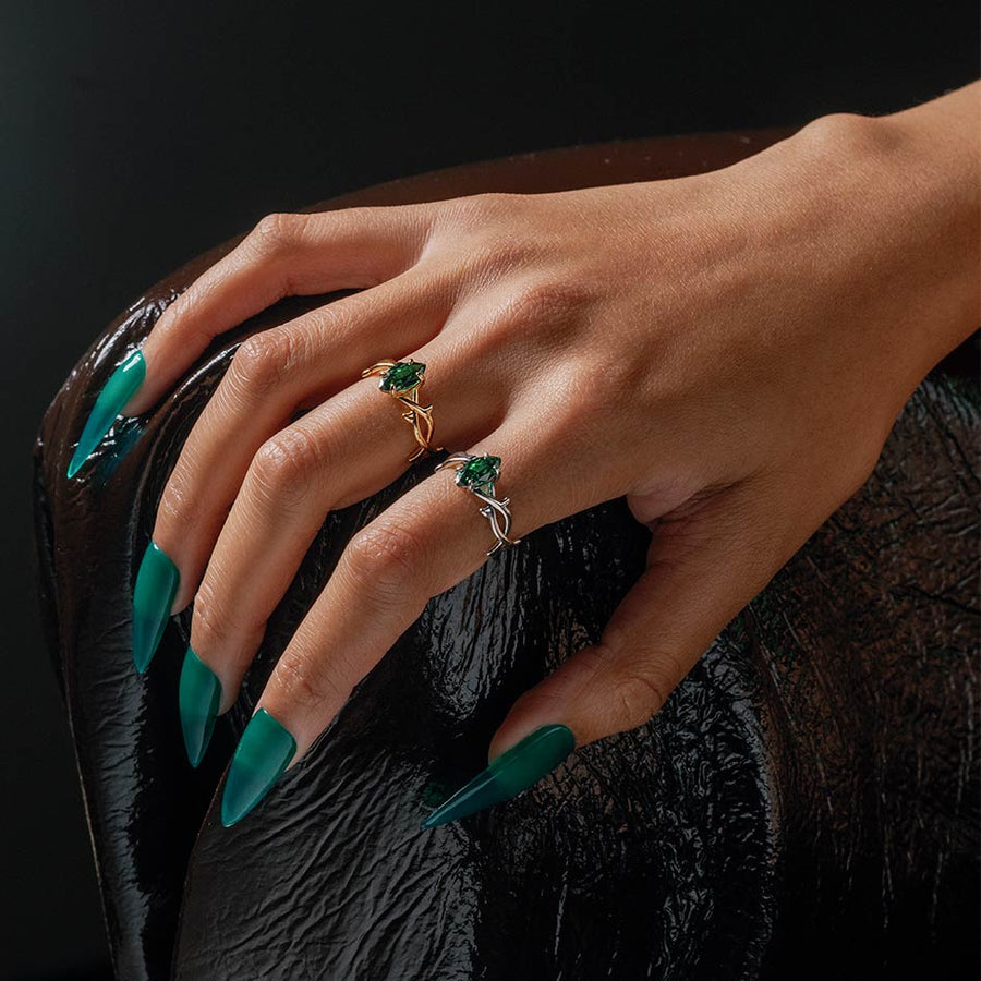Green gemstone thorn ring