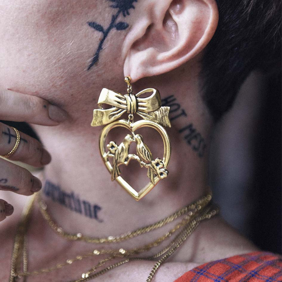 LOVEBIRDS. Heart & Bow Earrings - Gold