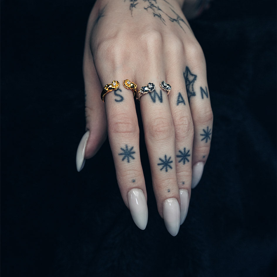 skull and shells band ring