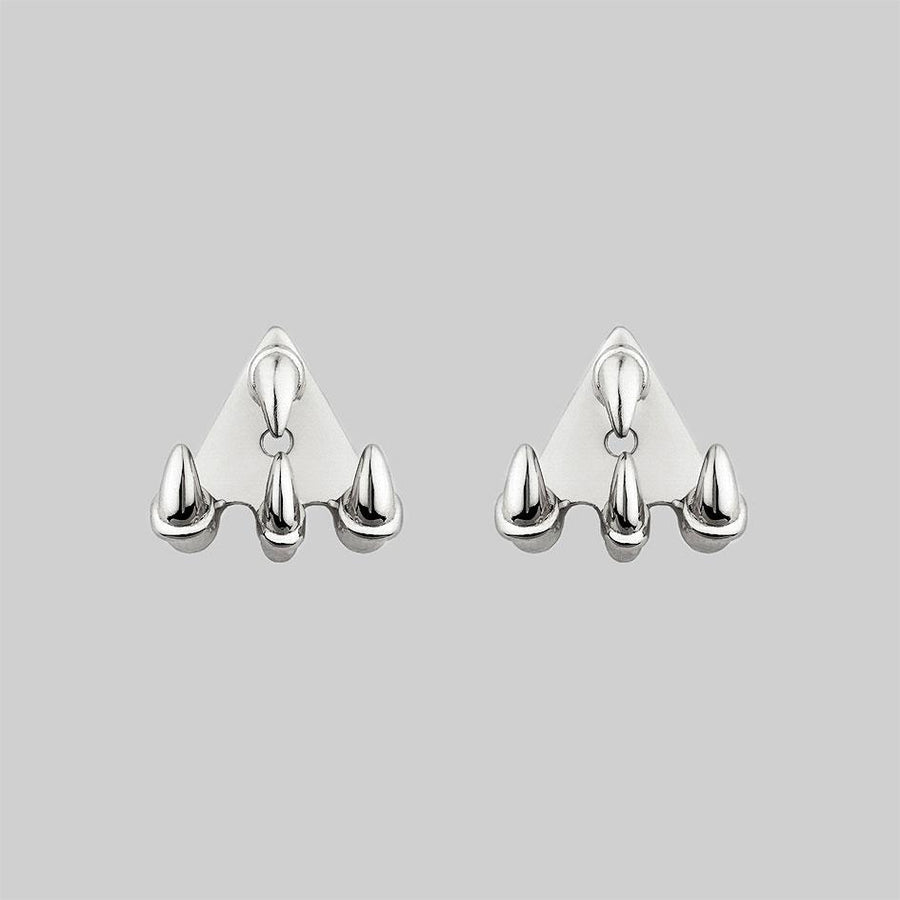 NASRA. Silver Claw Earring - Lobe/Helix NASRA. Silver Claw Earring - Lobe/Helix