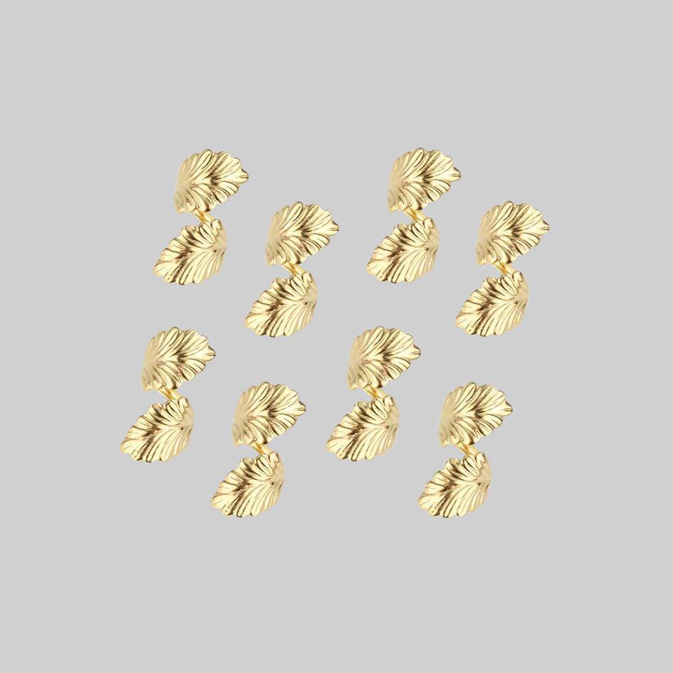 gold hair accessories twist into hair