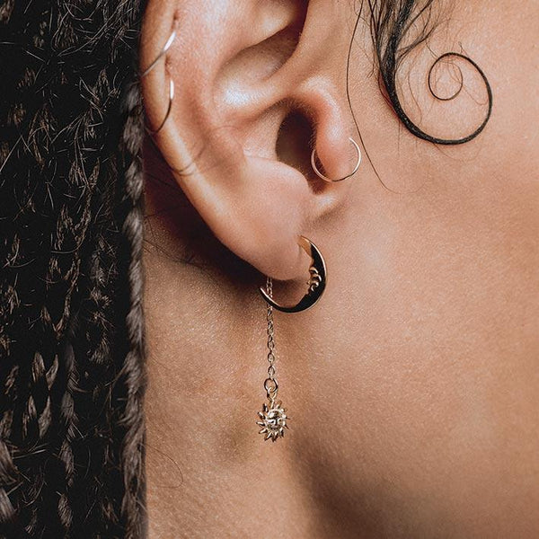DAWN. Man in the Moon Star Earrings Gold REGALROSE