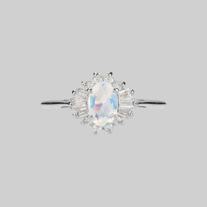 Vintage style Cluster opal ring