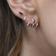 NASRA. Silver Claw Earring - Lobe/Helix