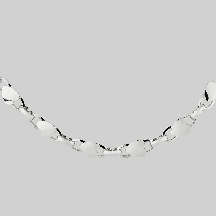 LOVE HURTS. Heart Chain Collar - Silver