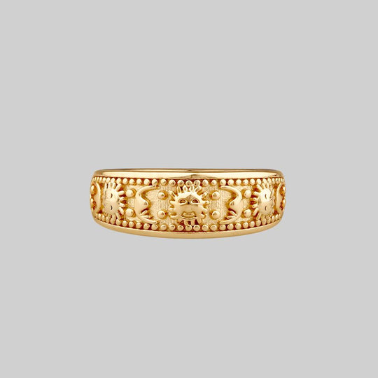SOLAR MOON. Sun & Moon Band Ring - Gold