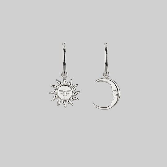 ELIN. Sun & Moon Hoop Earrings - Silver