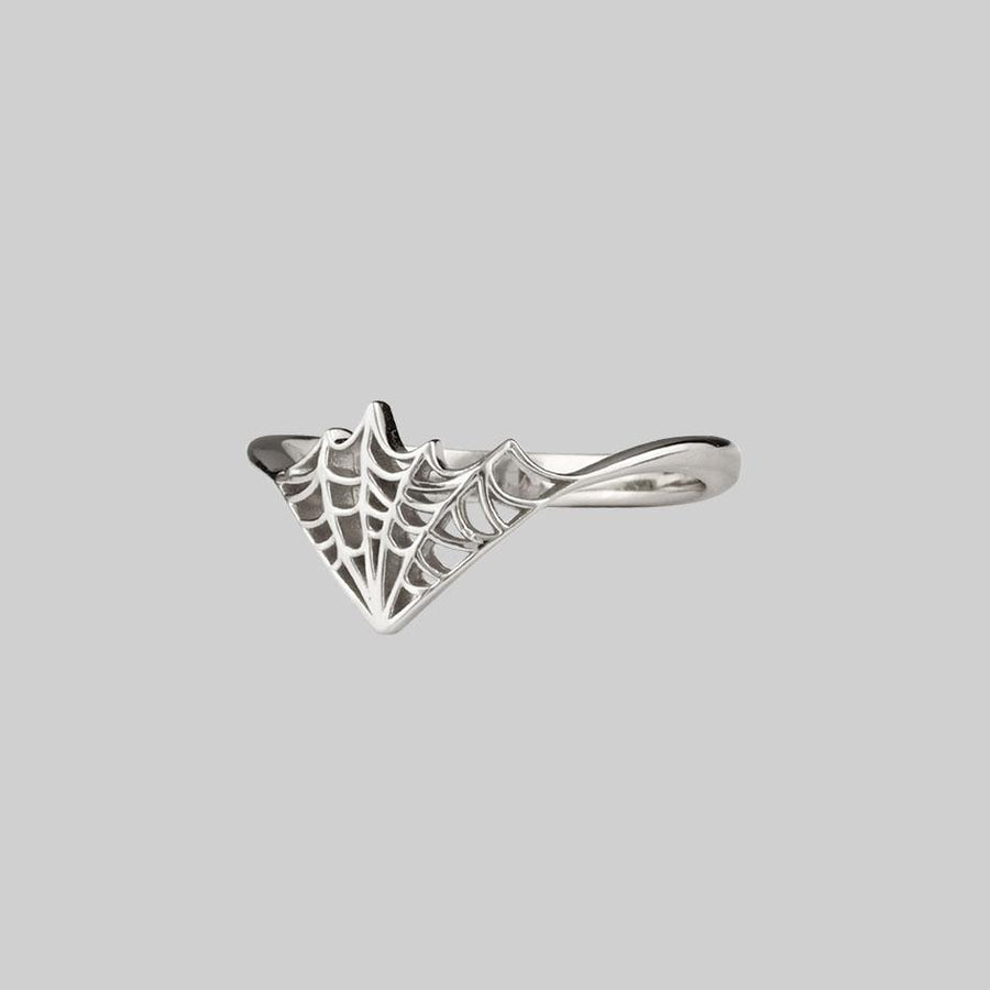 NARCISSA. Web Ring - Silver gothic web ring