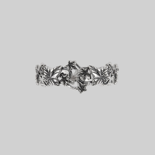 FERONIA. Peridot Droplet Septum - Silver