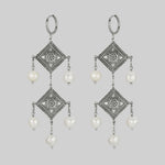 silver detailed freshwater pearl earrings