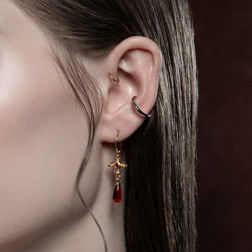 RELISH. Garnet Drop Septum Clicker Ring - Silver