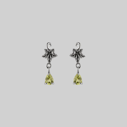 FERONIA. Peridot Droplet Septum - Silver