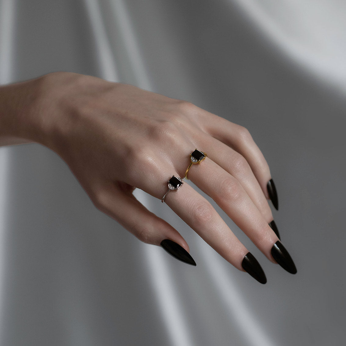 Gold silver gothic art deco black gemstone dainty ring 