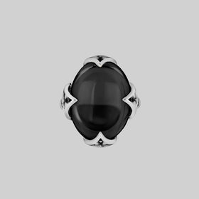 CIRCINUS. Gothic Black Onyx Ring - Silver