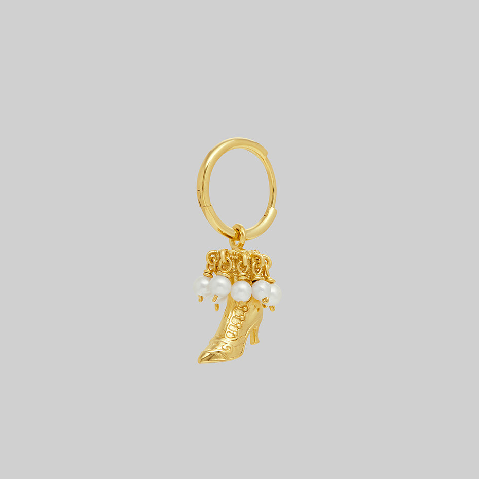 Single gold witches boot pearl hoop earring, side view