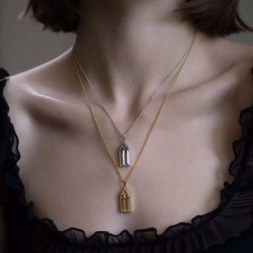 UNITY. Linking Hands Necklace - Gold