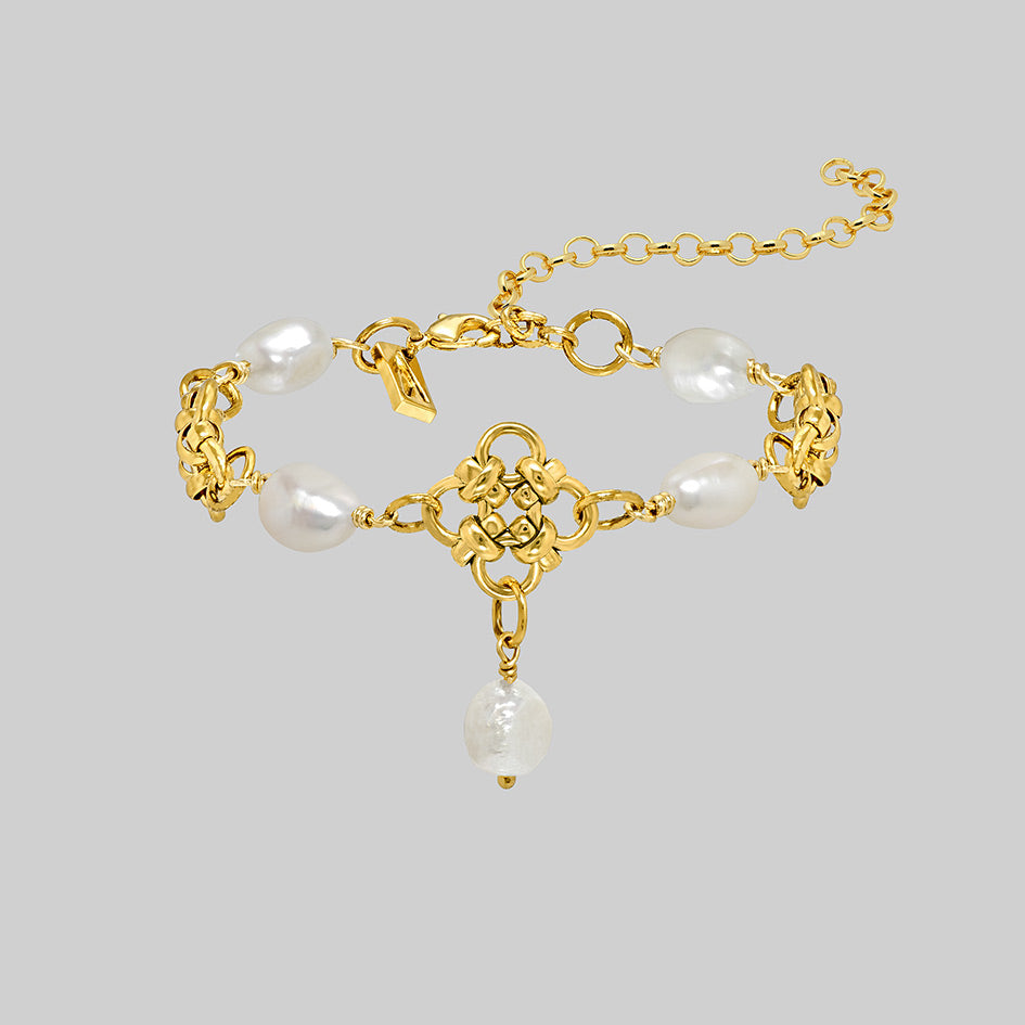 Muriel 18k gold plated chainmail and pearl bracelet
