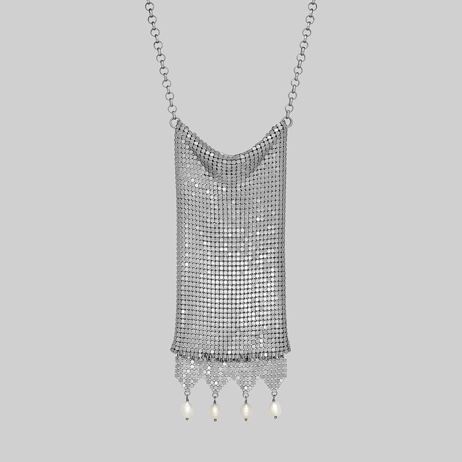Oda rhodium plated armoured pearl drop bag