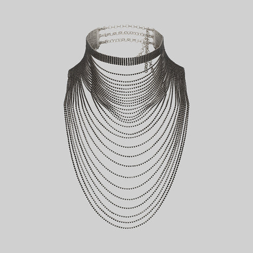 A DEEP LURE. Romantic Pearl Choker - Silver