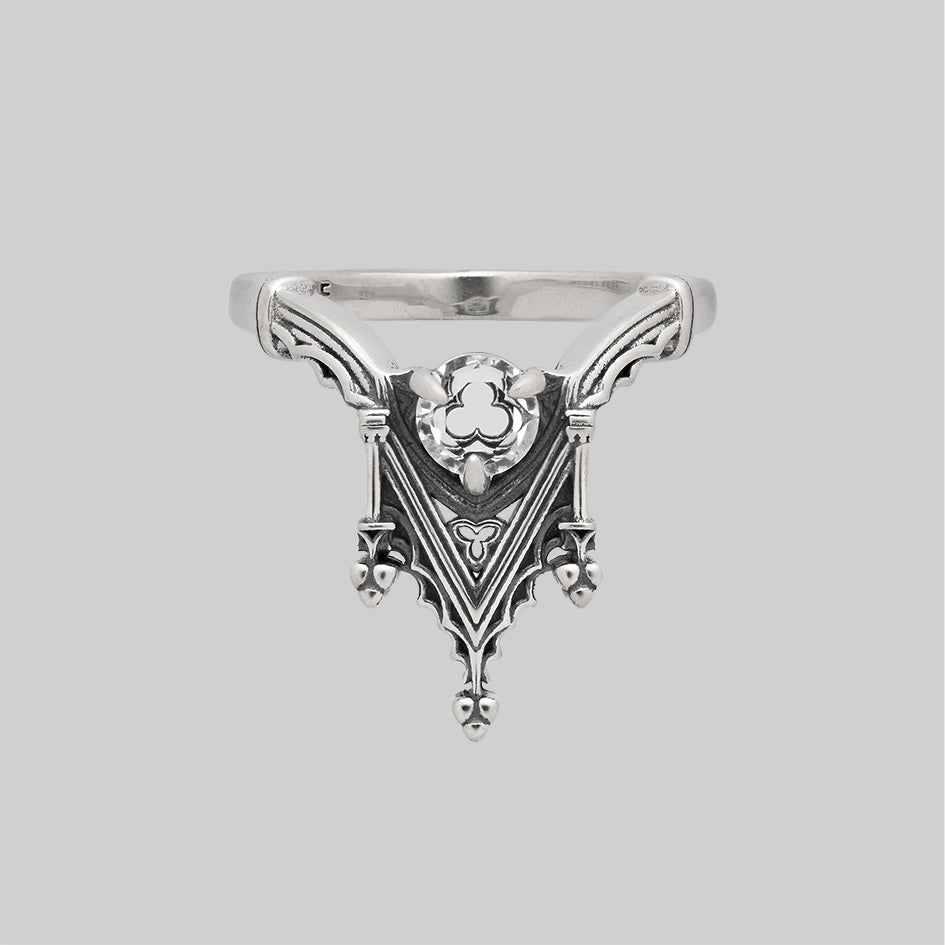 RELIQUARY. Gothic Trefoil Glass Ring - Silver