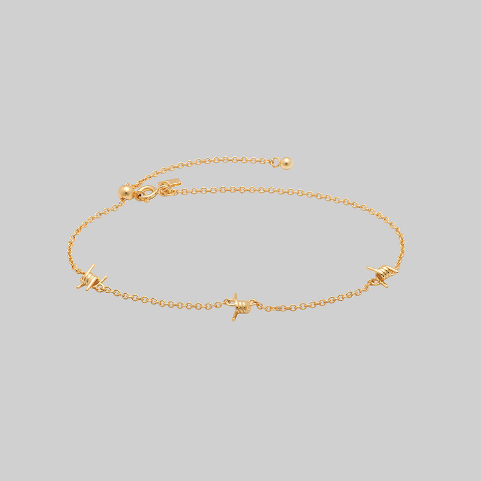 Dainty barbed wire charm bracelet gold 