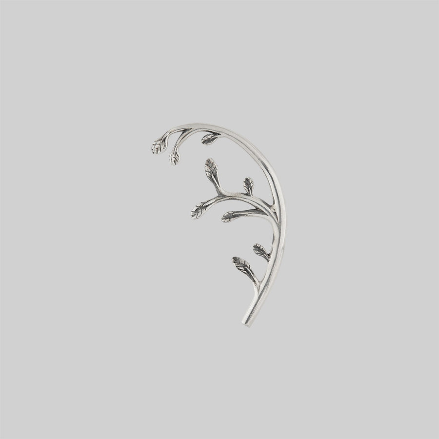 delicate leaf vine stud earring