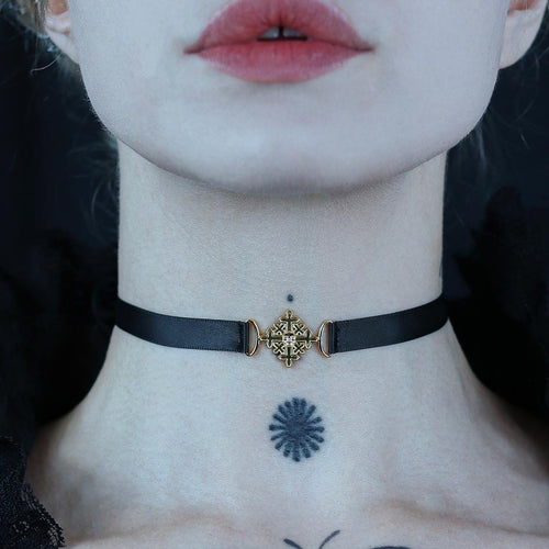 OPHELIA. Medieval Cross Collar - Gold