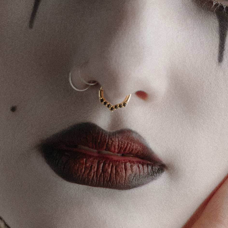 gold black gemstone septum easy clicker ring