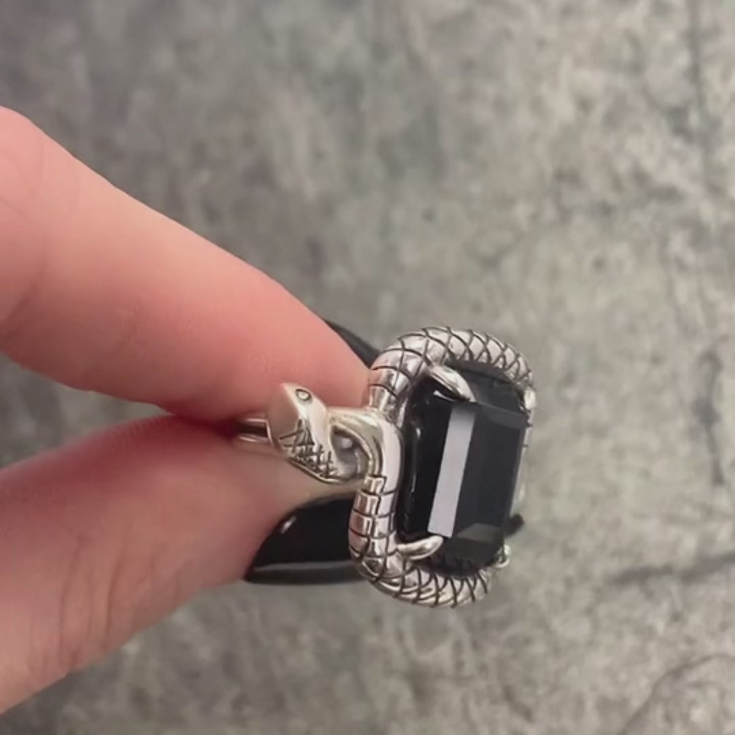 MALICE. Black Spinel Coiled Snake Cocktail Ring - Silver