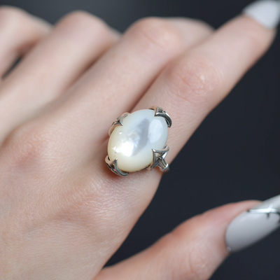 Video of Circinus gothic pearl ring